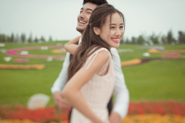 {dede:field.title/}